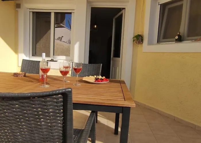 Iliopetra Apartment